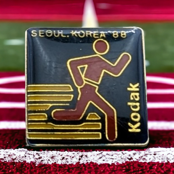 Jewelry - Kodak Film Advertising 1988 Seoul Korea Olympics Running Hat Lapel Pin